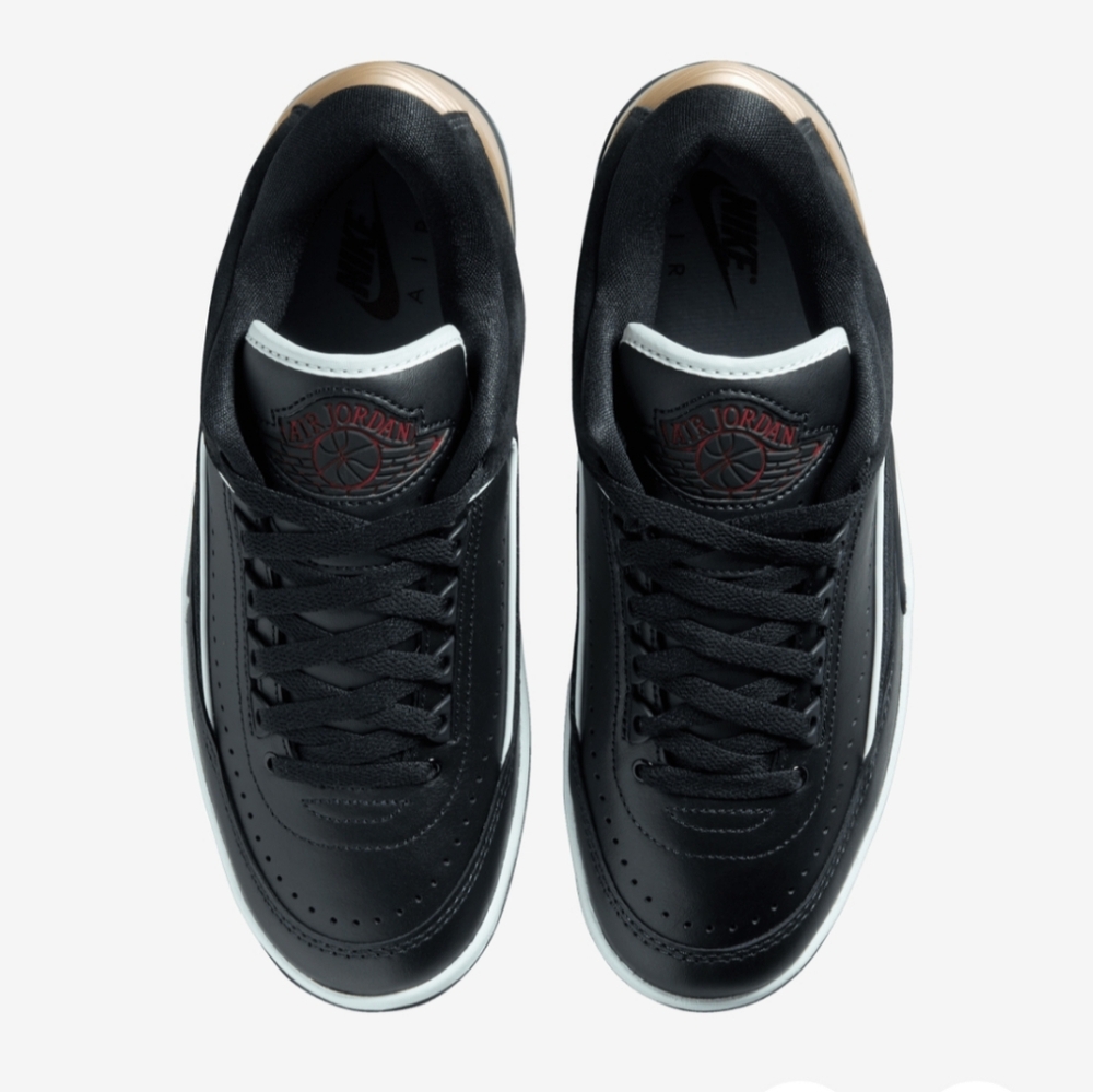 NWT Women's Jordan AJ2 Retro Low Sneakers - Picture 6 of 11